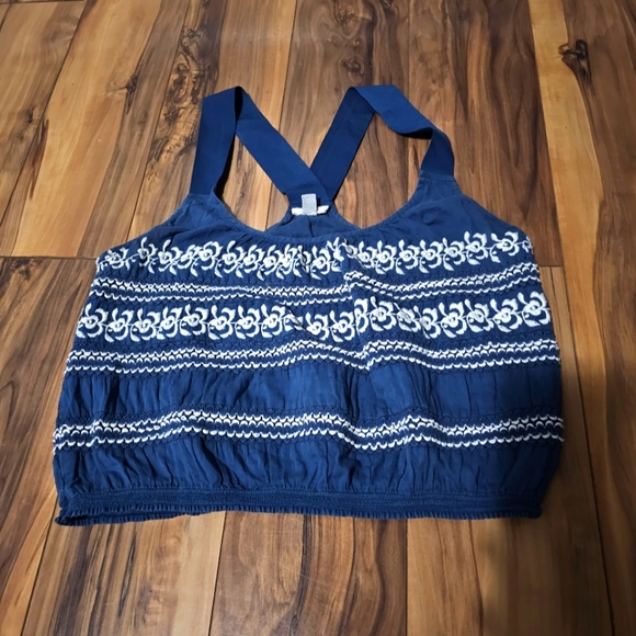 Urban Outfitters Ecote Embroidered Cara Crop Top small - Picture 3 of 6